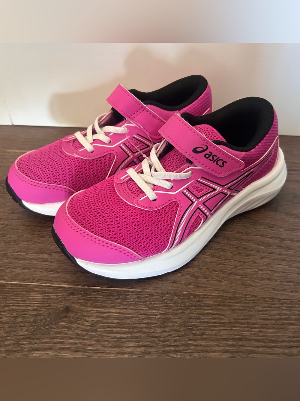 NEW ASICS Size 12 Girl's Preschool Contend 9 Running Shoes